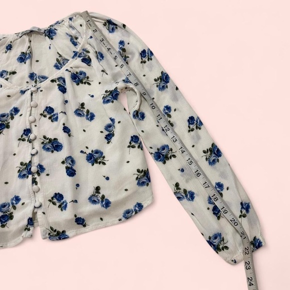 Hollister Blue Floral Button-up /  Crop Top SIZE XS - Picture 5 of 6